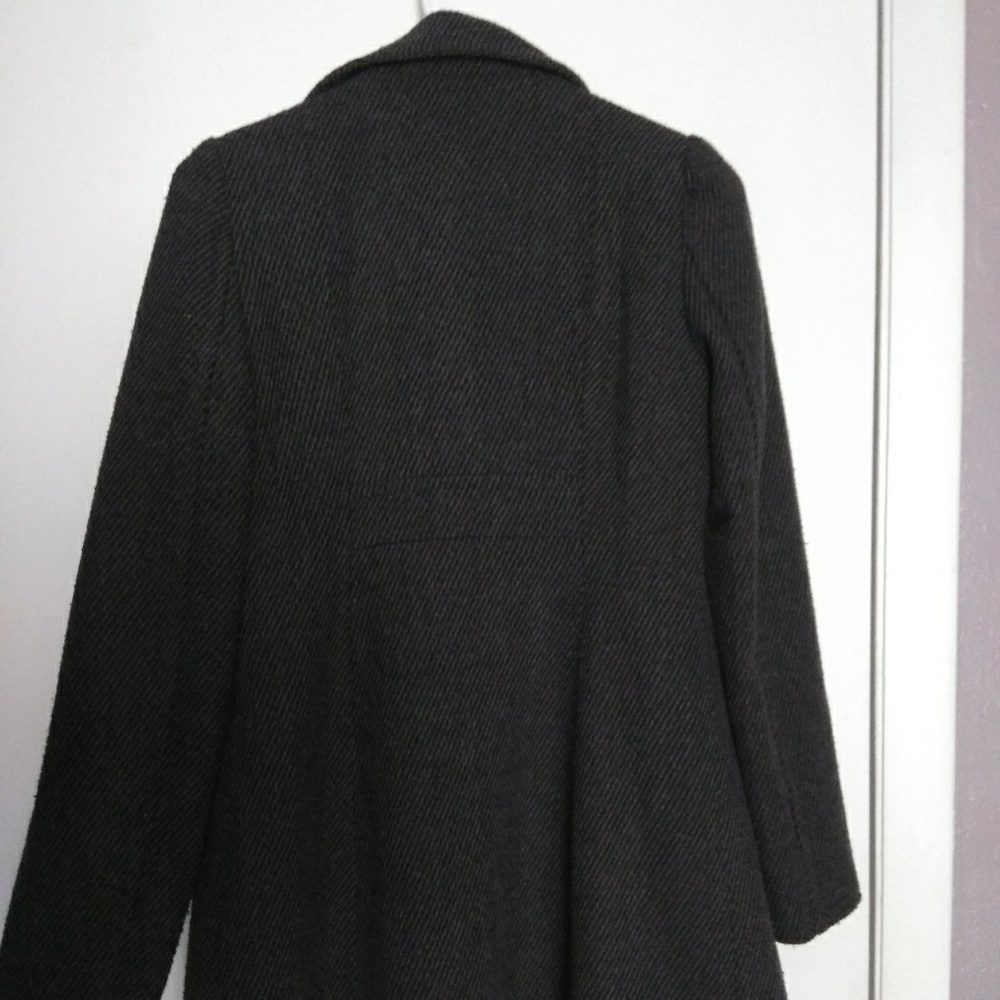 Outer Edge - Picture 2 of 4